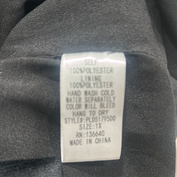 BLACK RHINESTONE BLAZER DRESS, SIZE 1X,NWOT, FULLY LINED - Picture 8 of 8